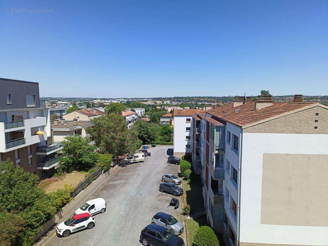 Toulouse Soupetard – Grand T3 lumineux avec balcons, cave et parking - photo 12
