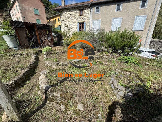 Maison à FERRIERES-SAINT-MARY