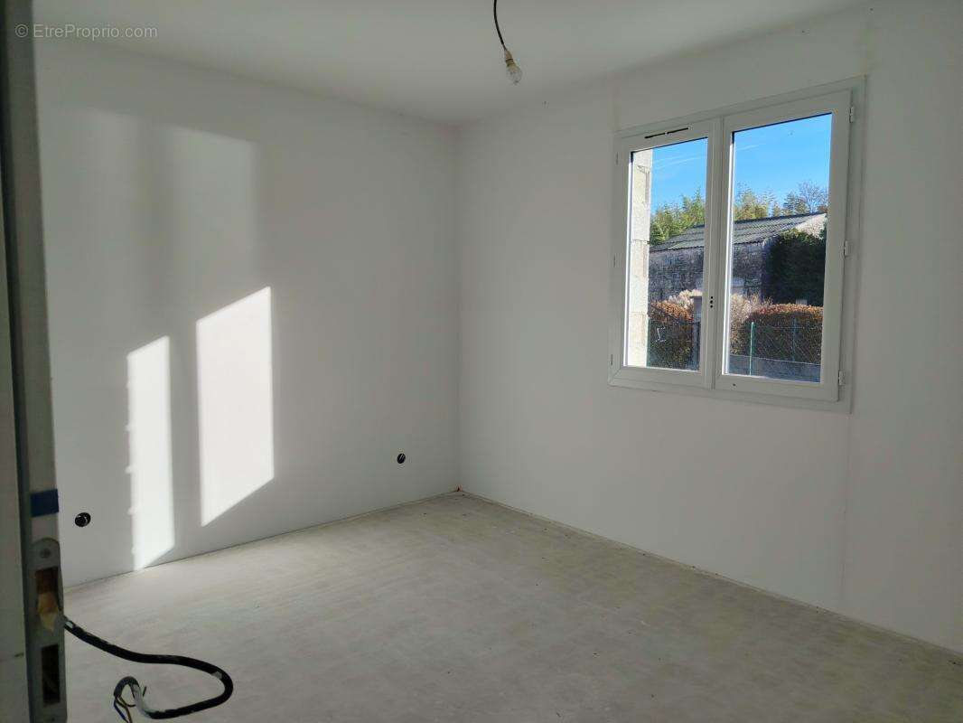 Maison à FOUSSIGNAC