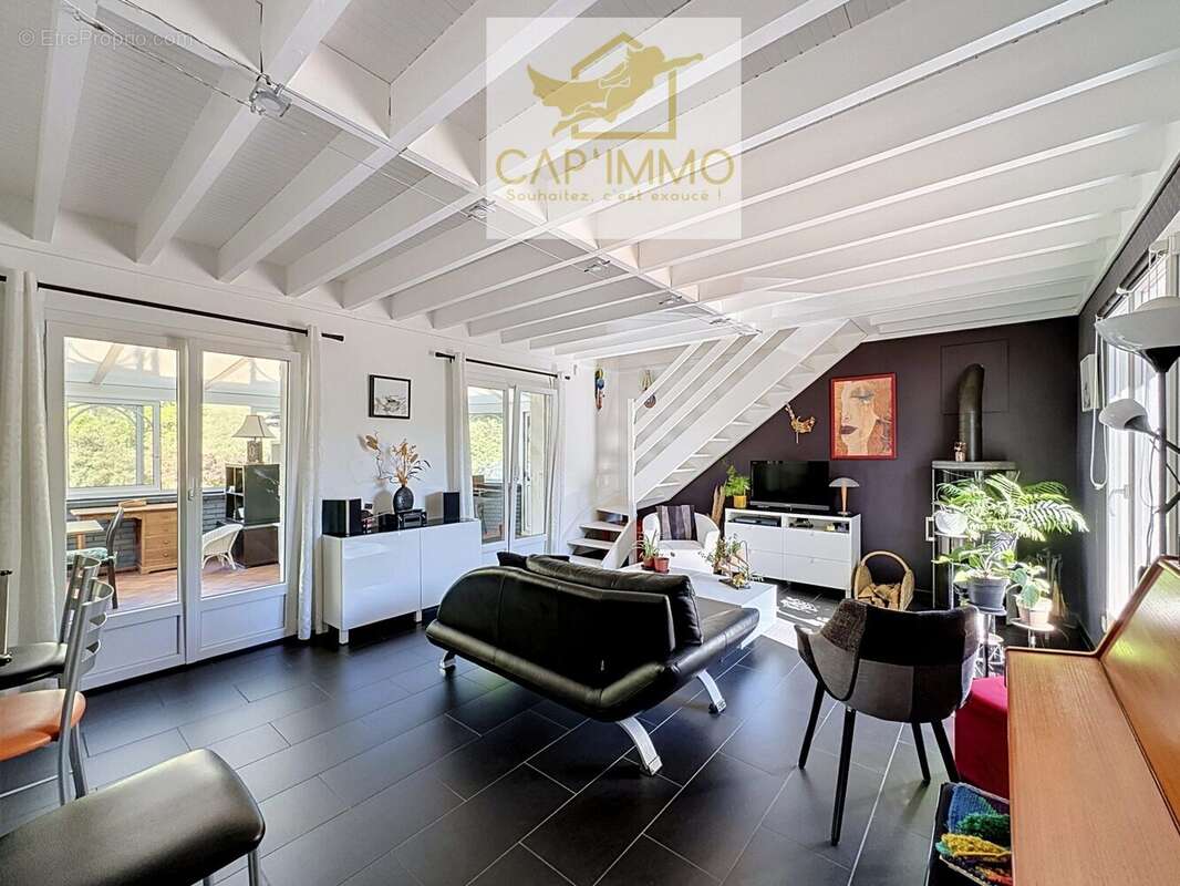 Maison 131 m² à Magny-En-Vexin  - photo 3