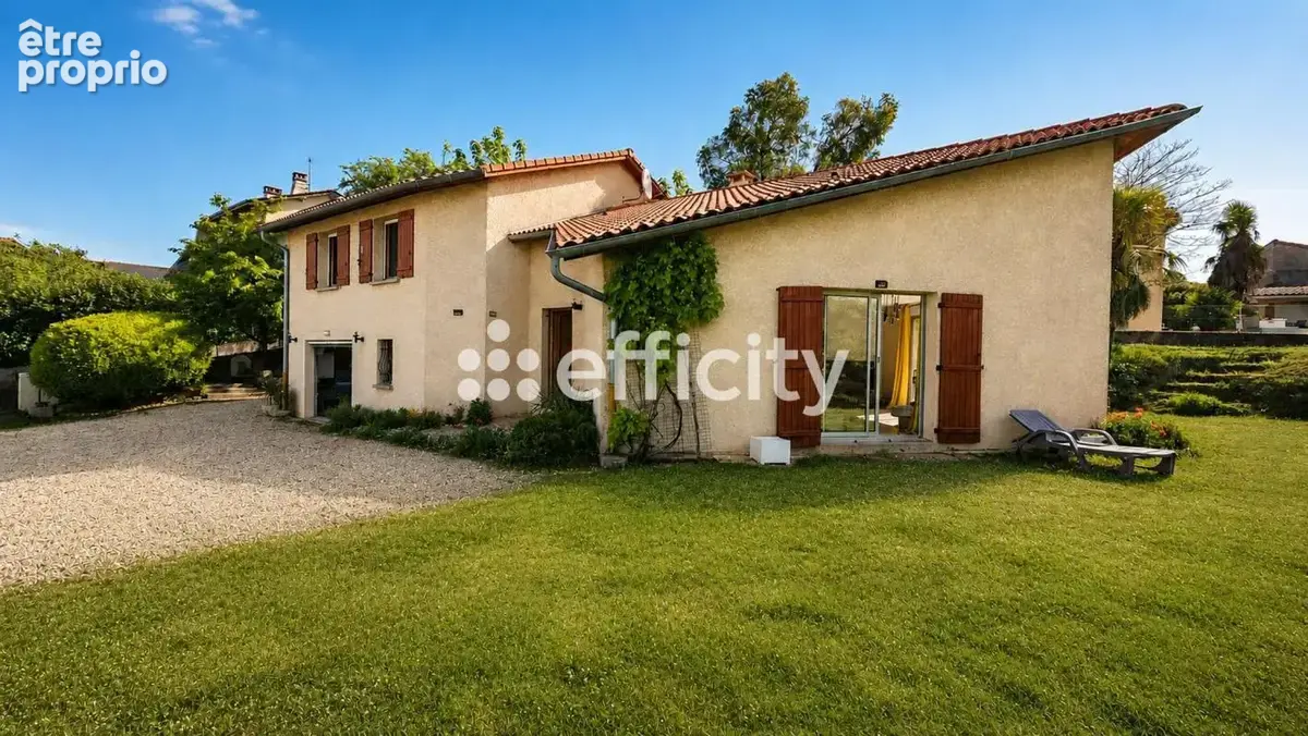 Maison 6 pièces 120 m² à vendre à Montanay (69250) - photo 2