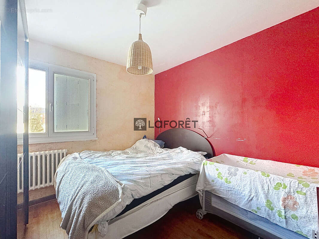 Maison à SAINT-ETIENNE-DU-ROUVRAY