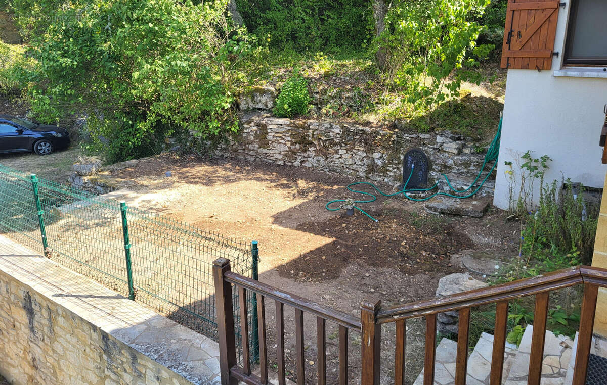 Maison à LACAPELLE-BIRON