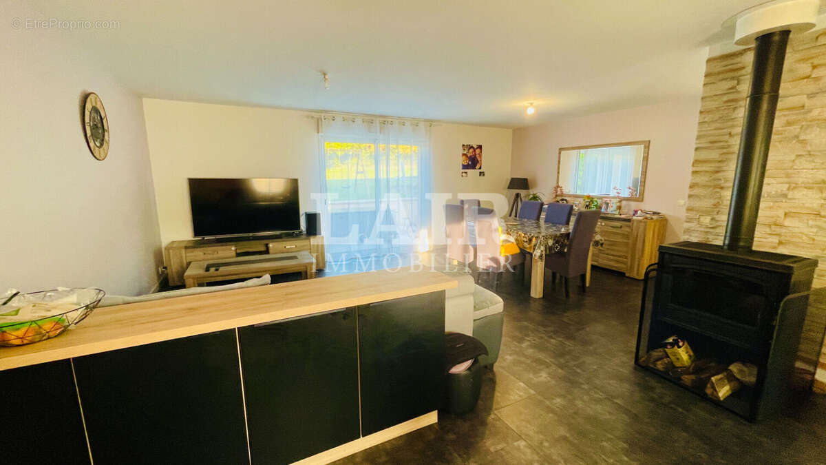 Maison à FRESNAY-SUR-SARTHE