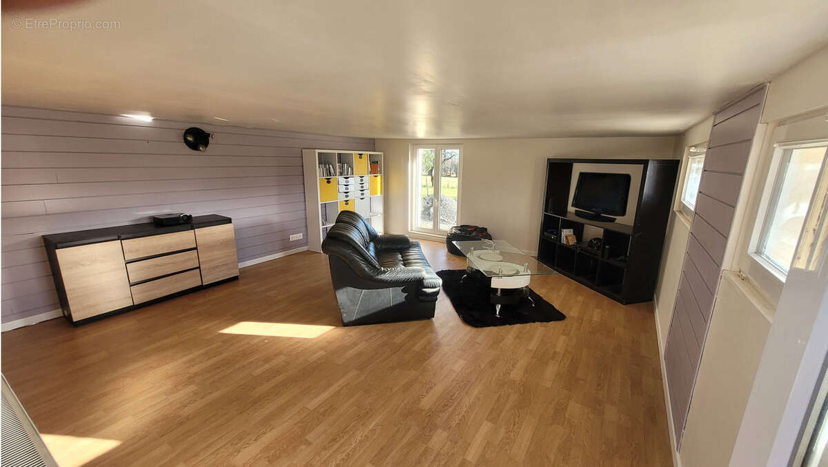 Maison à SAINT-YBARD