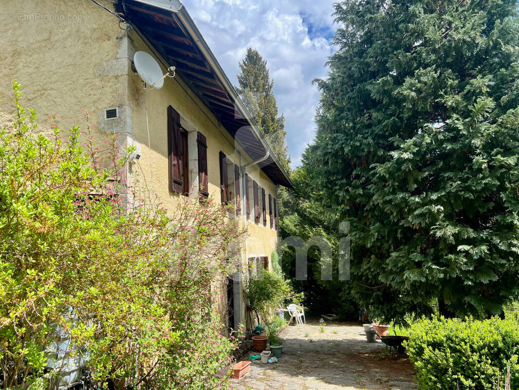 Maison à MOREZ