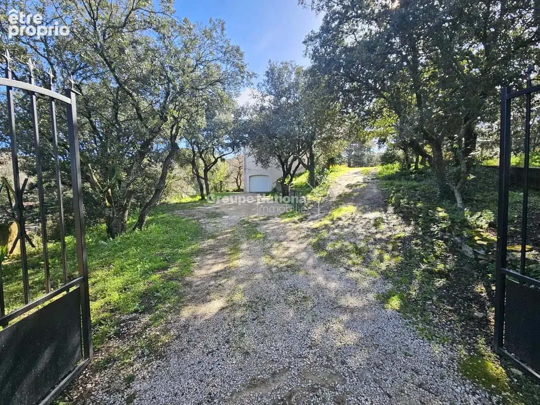 Venasque villa  de plai-pied sur un terrain 1079  m² - photo 14