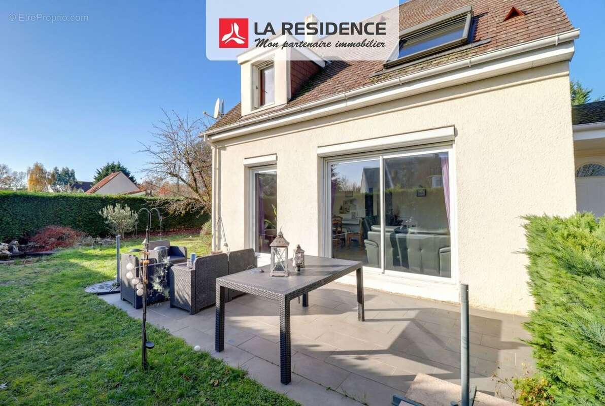 Maison à VERNEUIL-SUR-SEINE