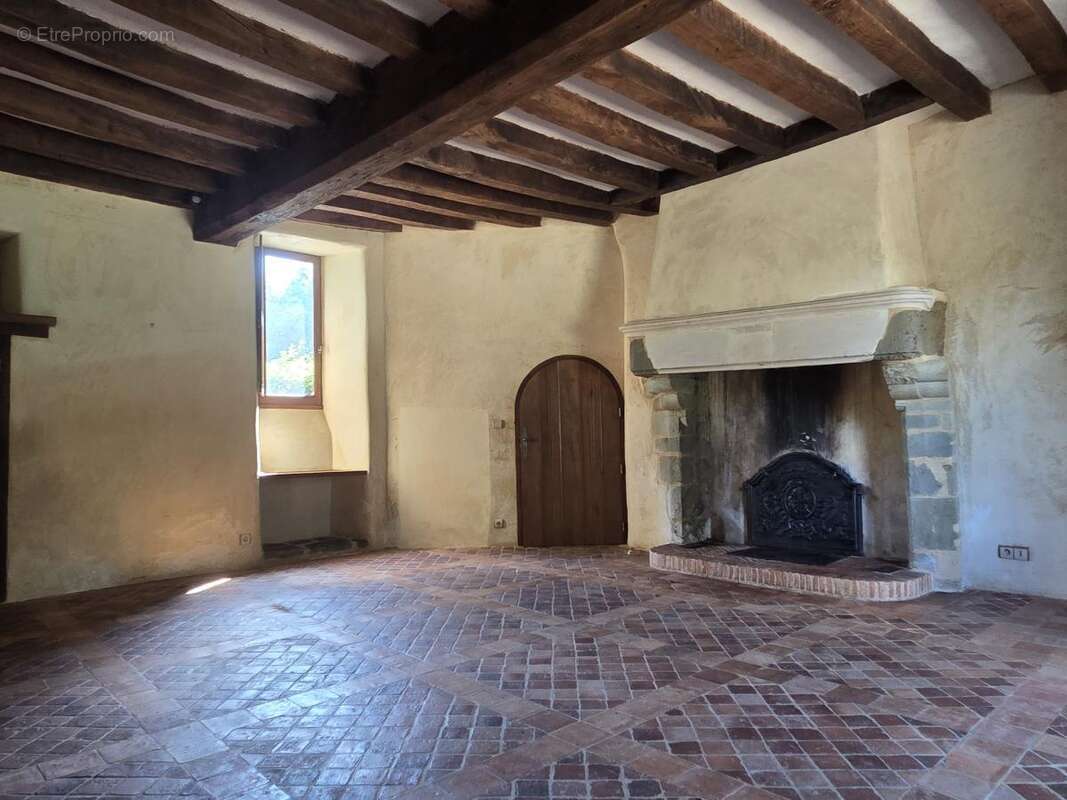 Maison à MARIGNE-PEUTON