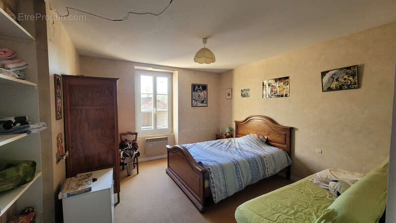 Maison à MAUZE-SUR-LE-MIGNON