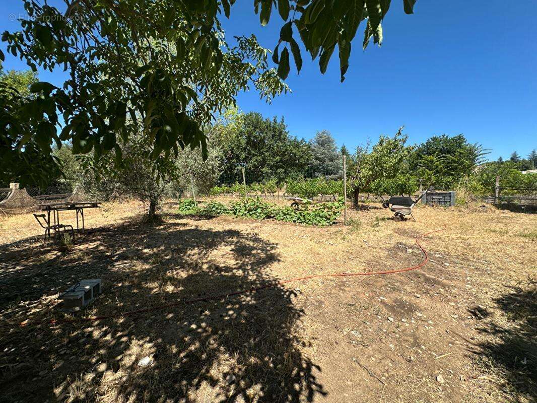Maison à LA TOUR-D'AIGUES