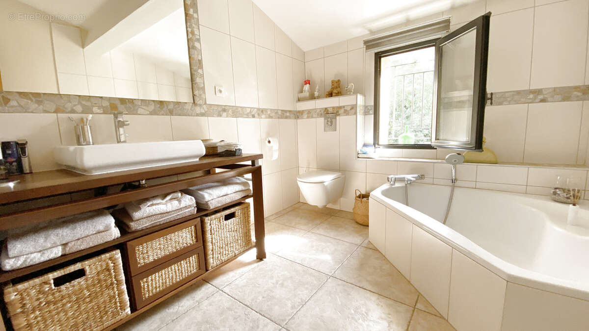 Maison à BEAUVOISIN