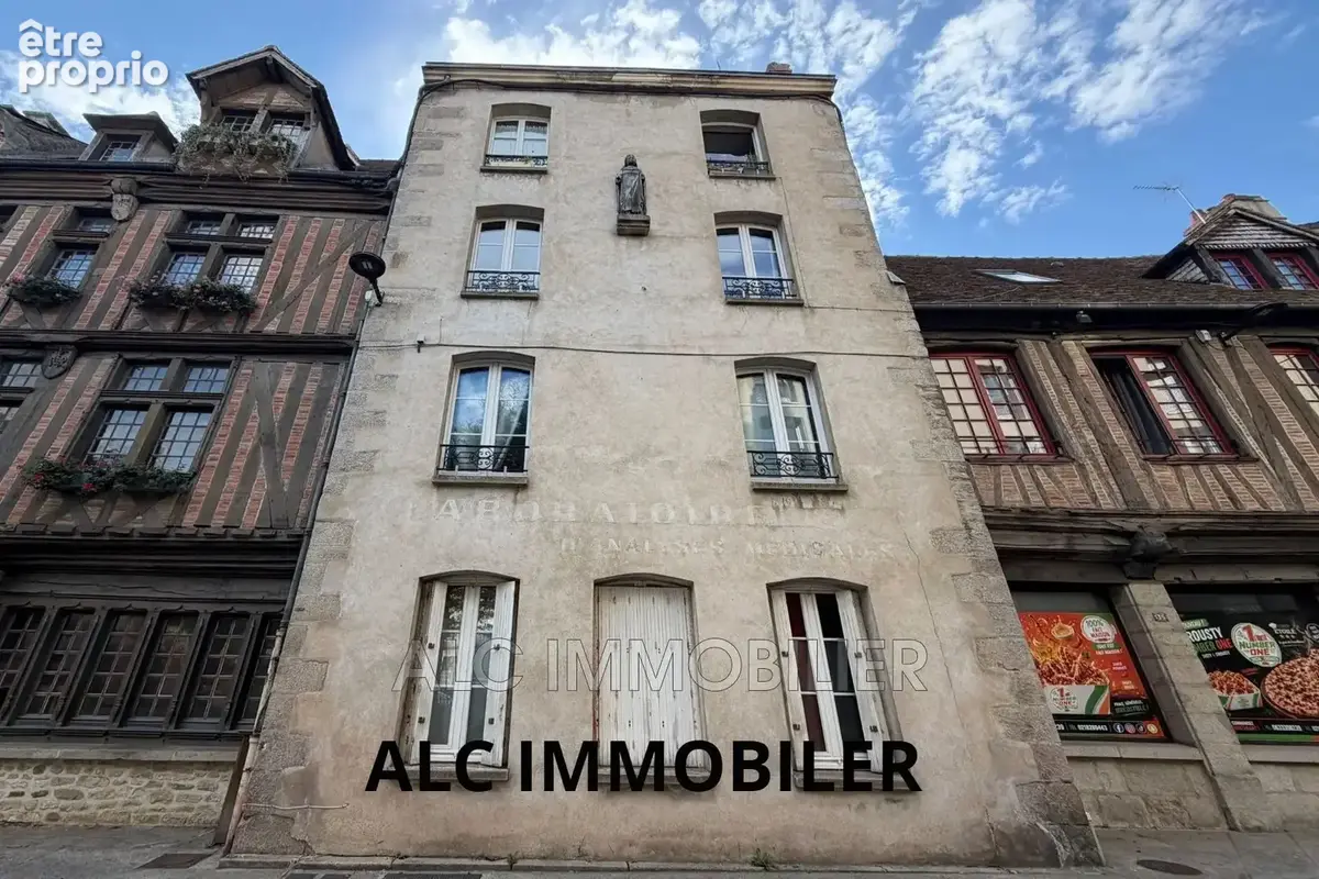 Appartement 294 m² à vendre à Alencon (61000) - photo 1