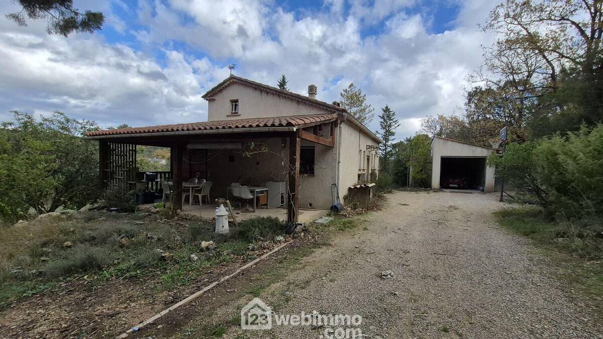 Maison à FLASSANS-SUR-ISSOLE