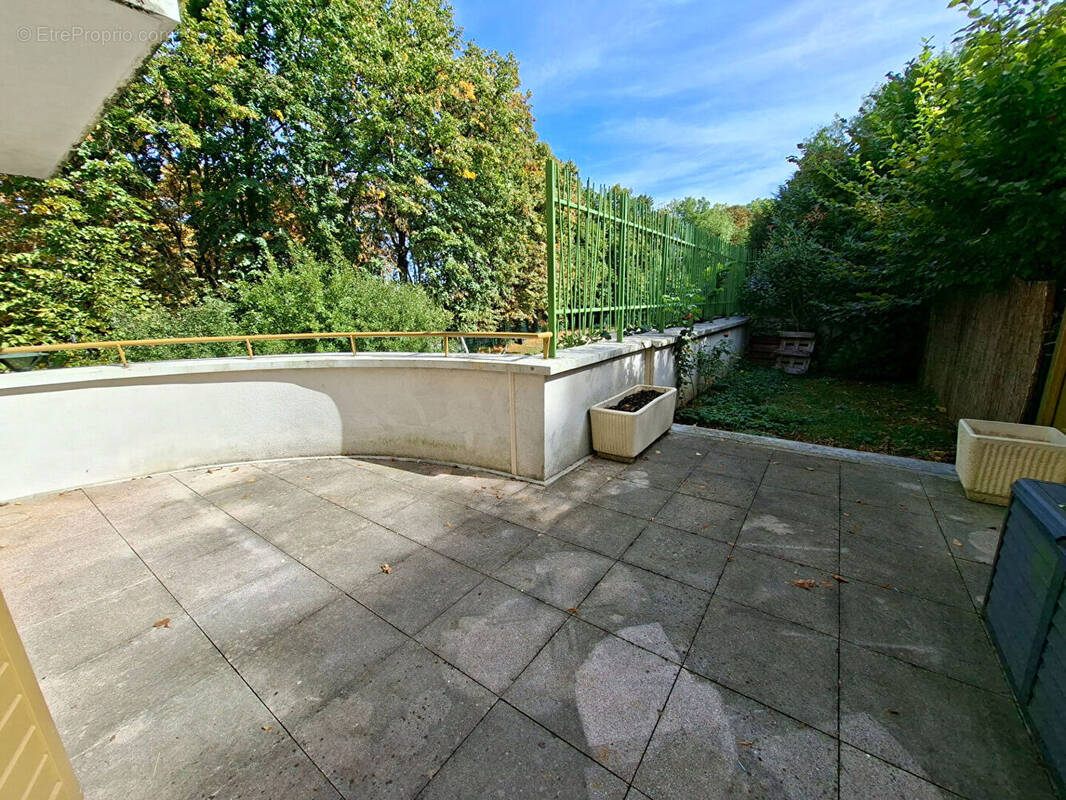 Appartement à BAGNEUX