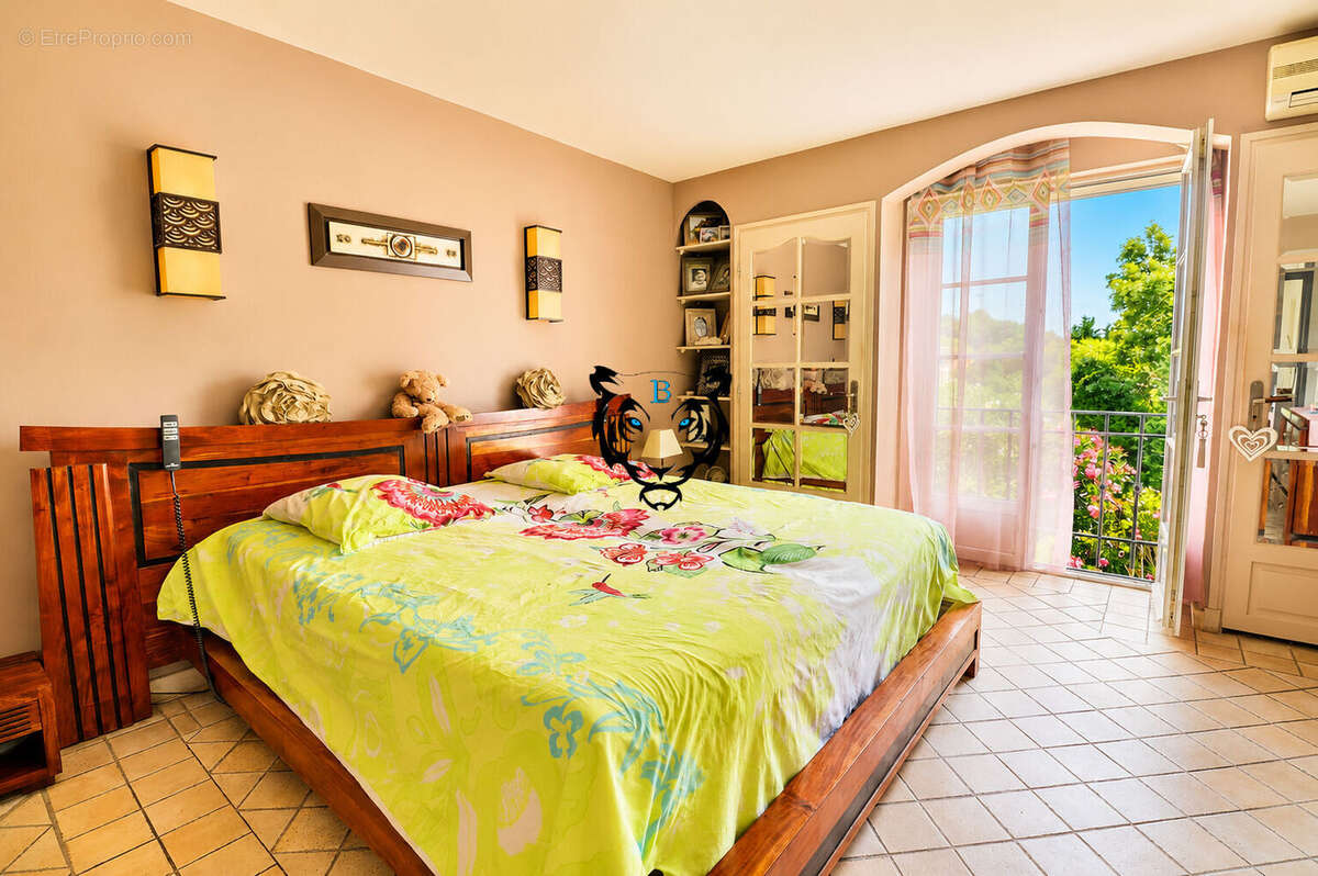 Maison à FREJUS