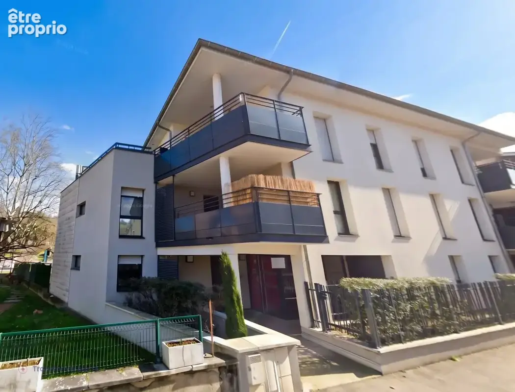 Appartement à SAINTE-FOY-LES-LYON