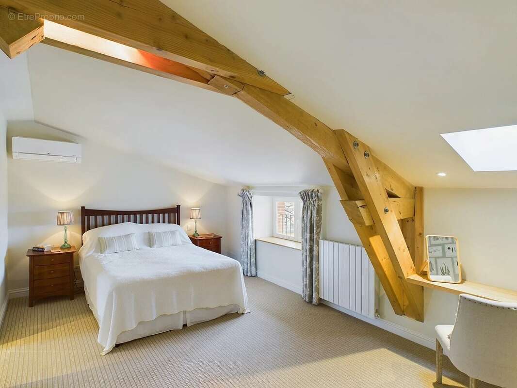 Maison à CAHUZAC-SUR-VERE