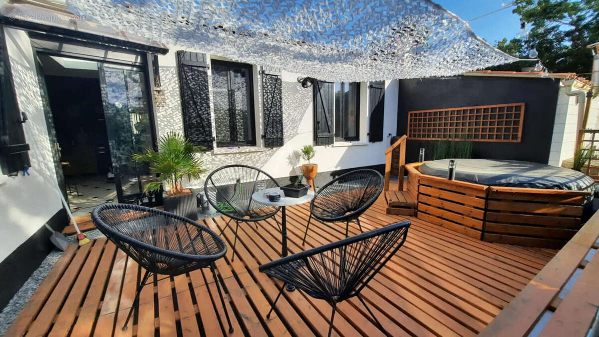 Maison à L&#039;ILE-D&#039;ELLE