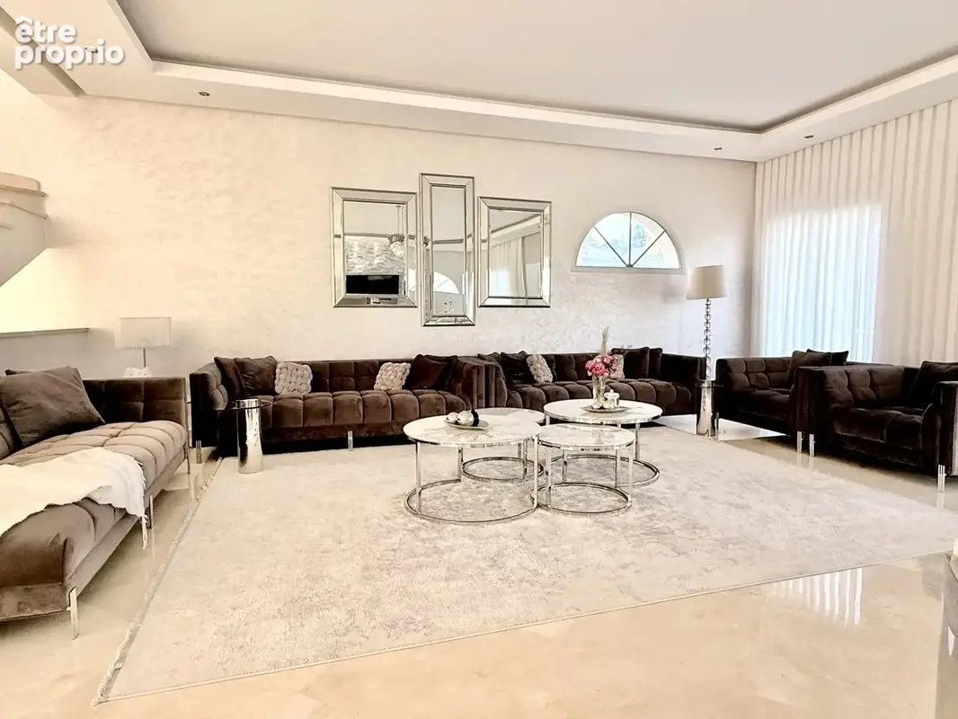 Maison d’exception – Volumes, lumière et art de vivre au calme absolu - photo 10