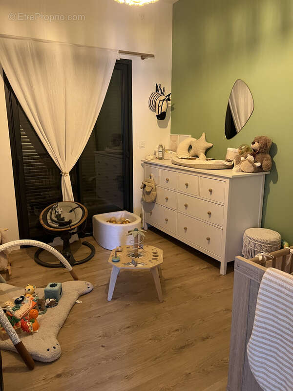 Maison à SAINTE-COLOMBE-EN-BRUILHOIS