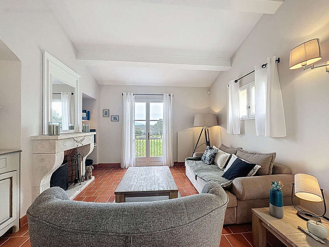 Appartement à LA MOTTE
