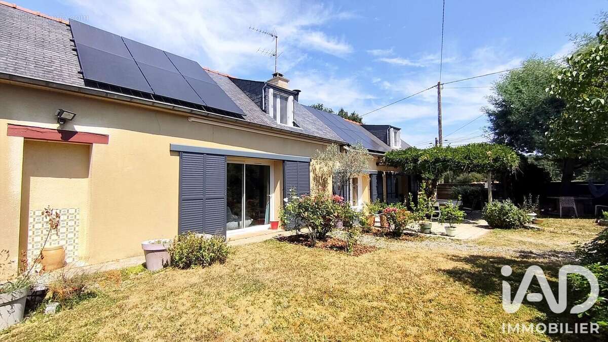 Maison 121 m² à Saint-Sulpice-La-Foret  - photo 3