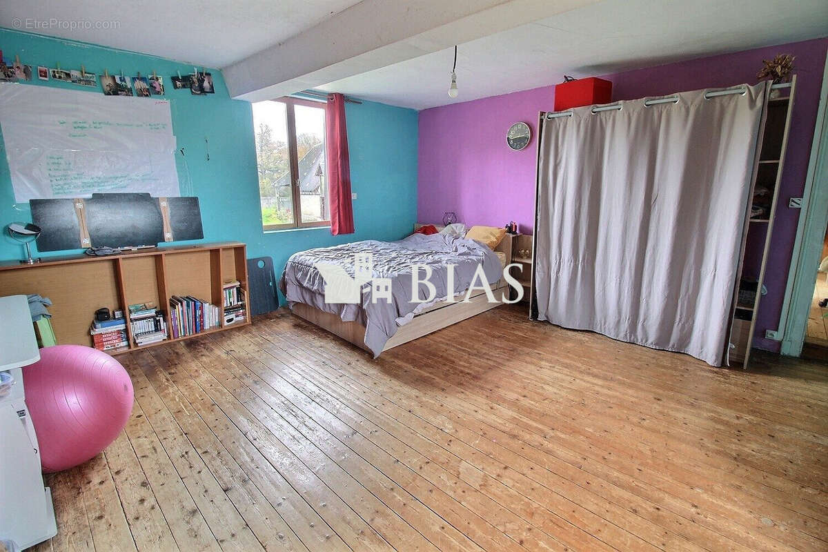 Maison à BOURG-ACHARD