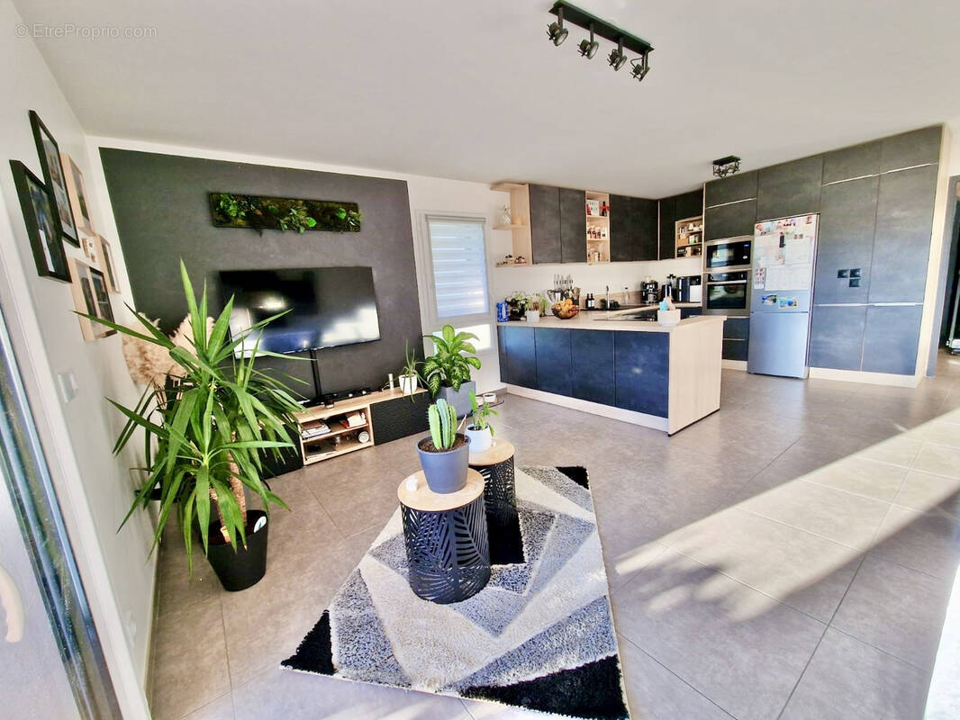 Appartement à ORNEX