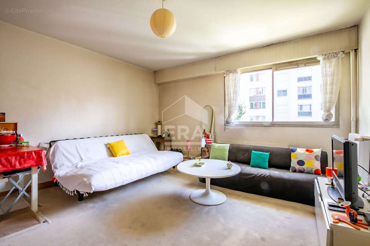 Appartement à PARIS-20E