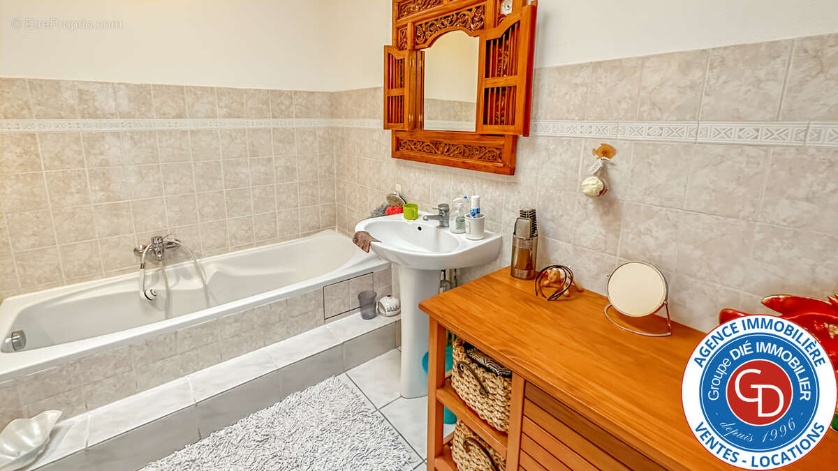 Echoppe avec 2 chambres - photo 14
