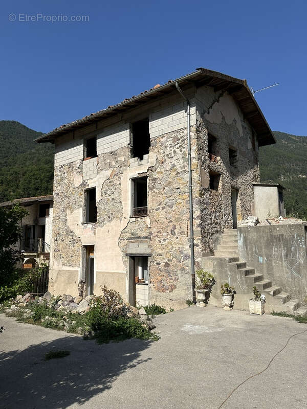 Maison à ROQUEBILLIERE