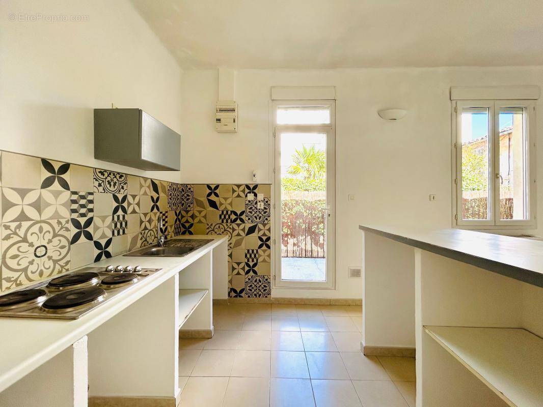 Photo Appartement à Marseille-10e au prix de 146 000€