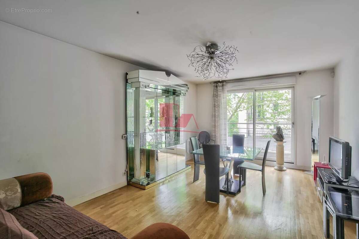 Appartement à ISSY-LES-MOULINEAUX