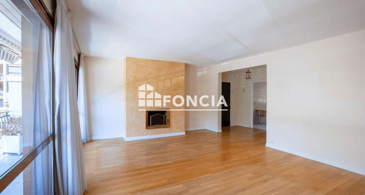 Appartement à NOISY-LE-ROI