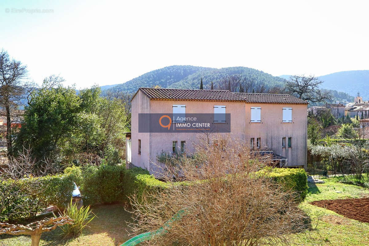 Maison à SOLLIES-TOUCAS