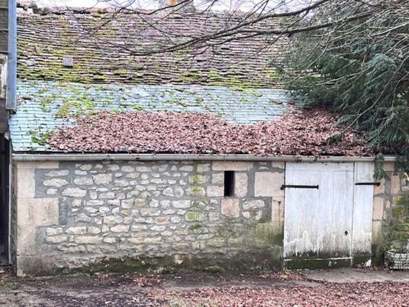Maison à URZY