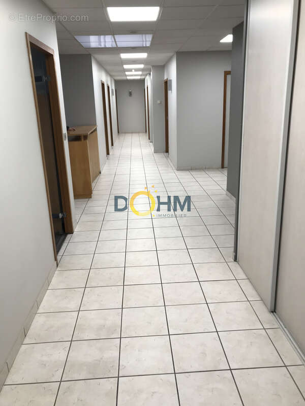 Chambéry, plateau de bureaux à vendre de 220 m2 - photo 3