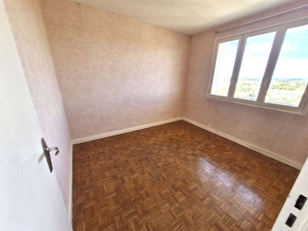 Bron appartement t3 - photo 3
