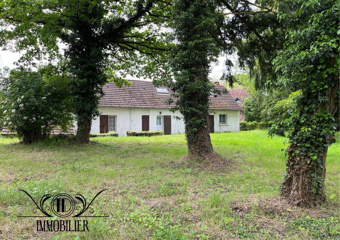 Maison à SAINT-MARTIN-SUR-OCRE