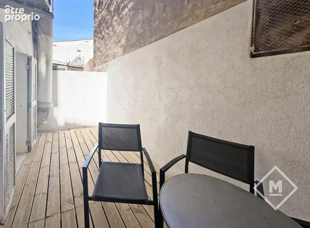 Appartement à MARSEILLE-2E
