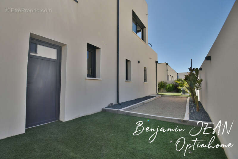 Maison à SERIGNAN