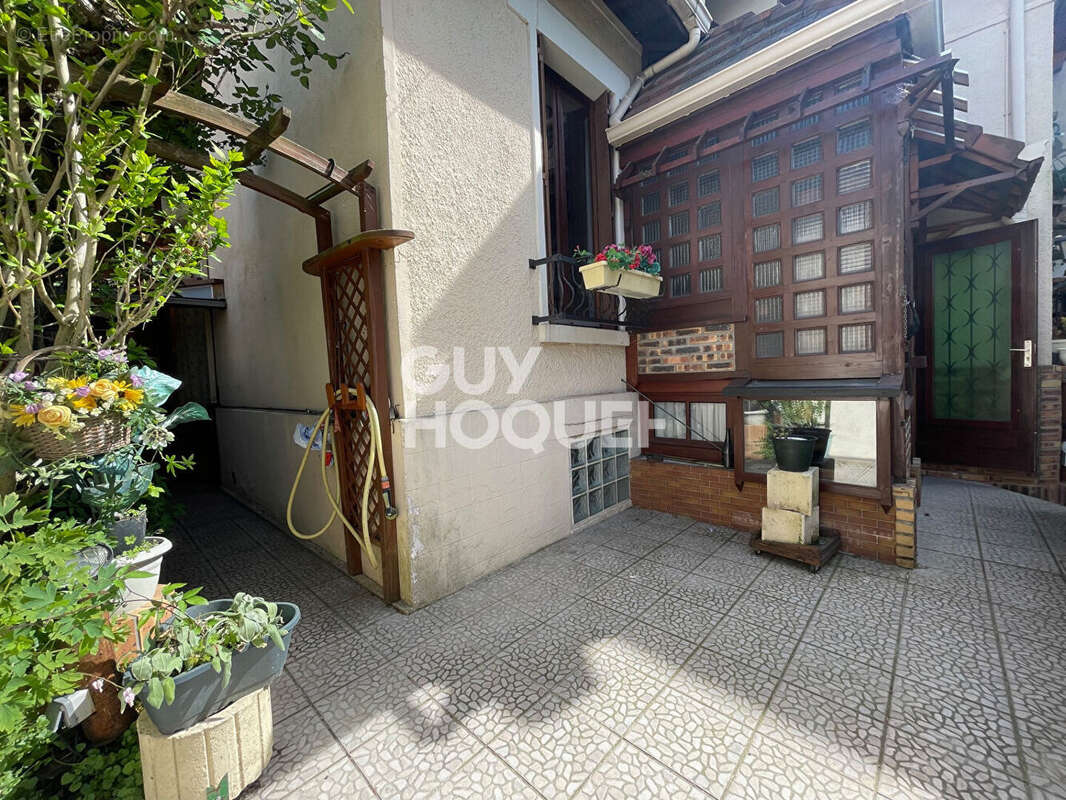 Maison 91 m² à Clamart  - photo 2