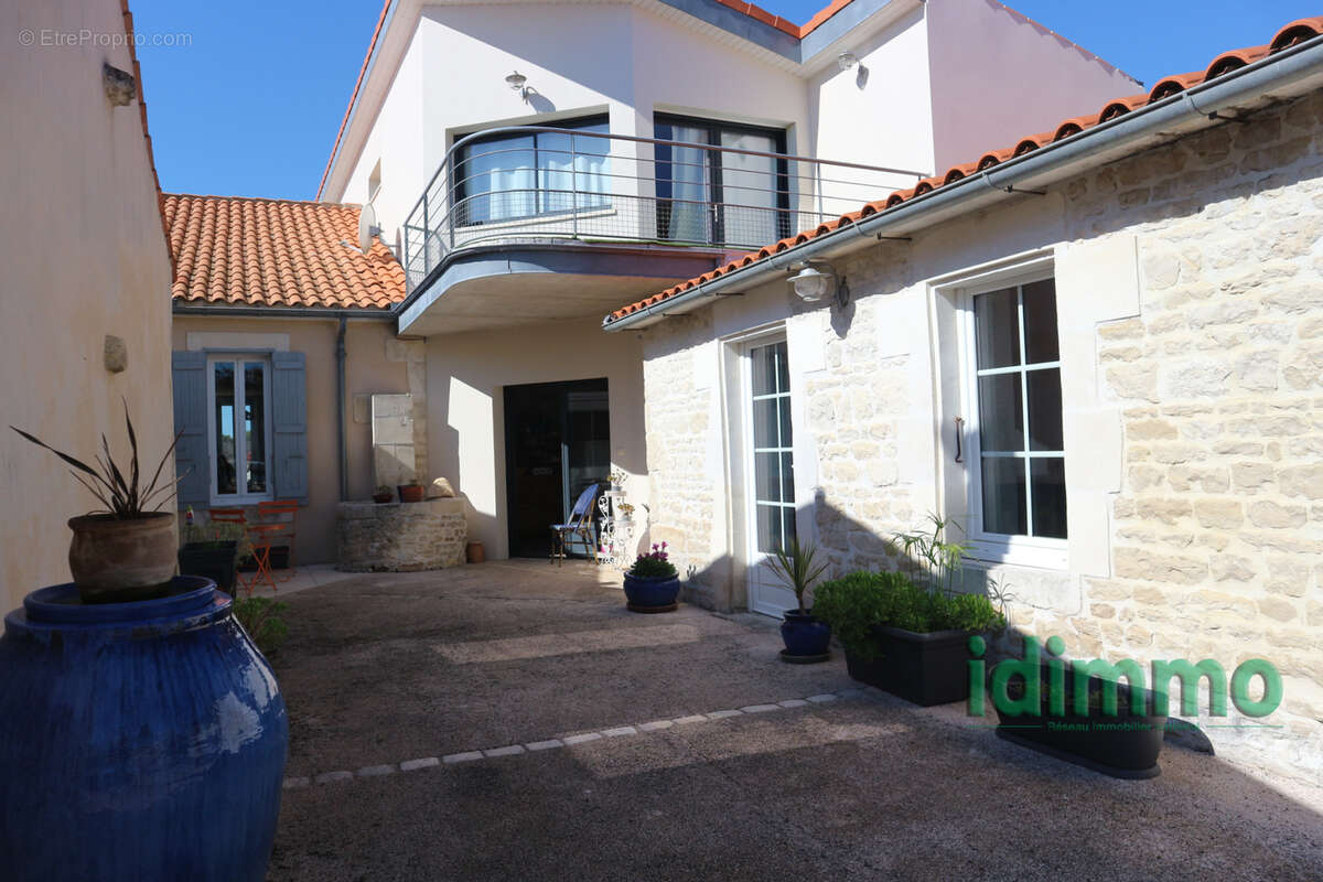 Maison à LA ROCHELLE