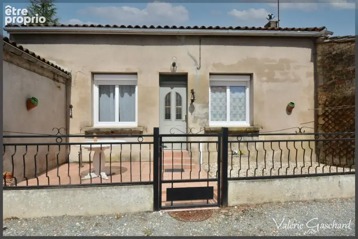 Maison centre de st seurin sur l'isle +  dépendance et jardin) - photo 2