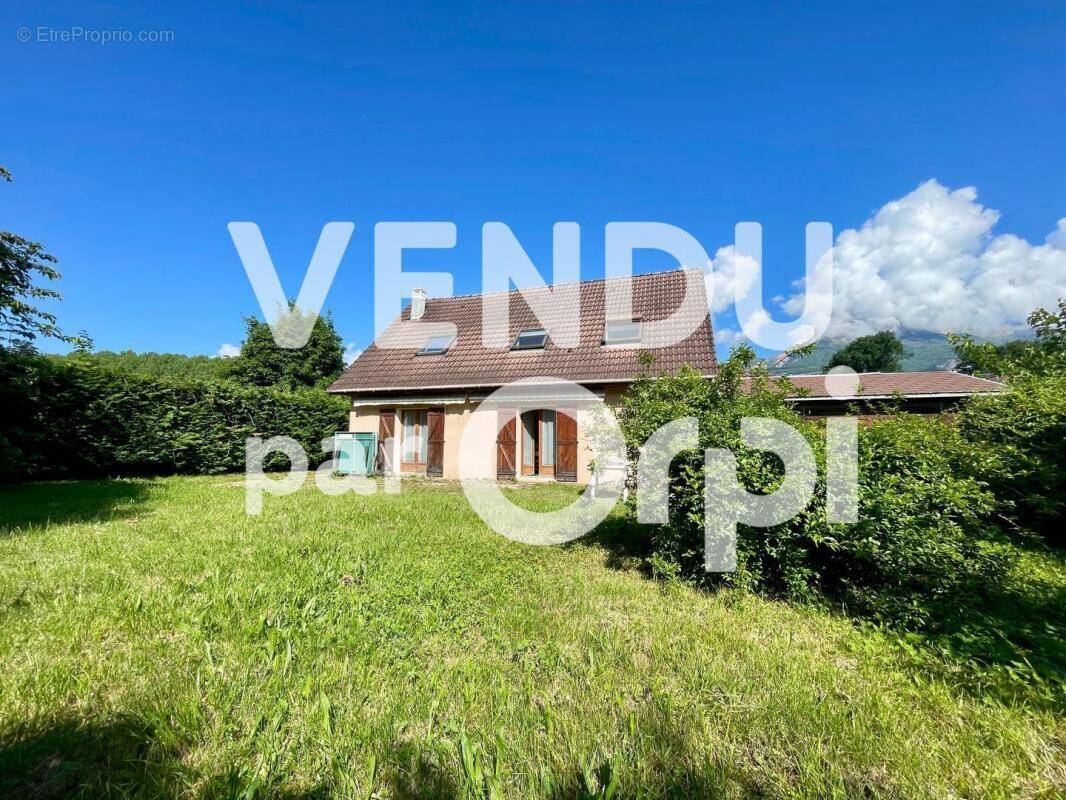 Maison à VILLARD-BONNOT