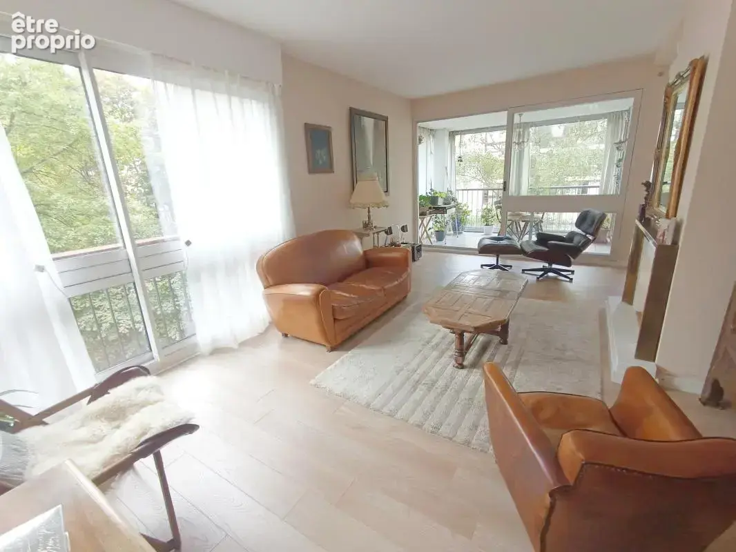 Appartement à FONTENAY-LE-FLEURY