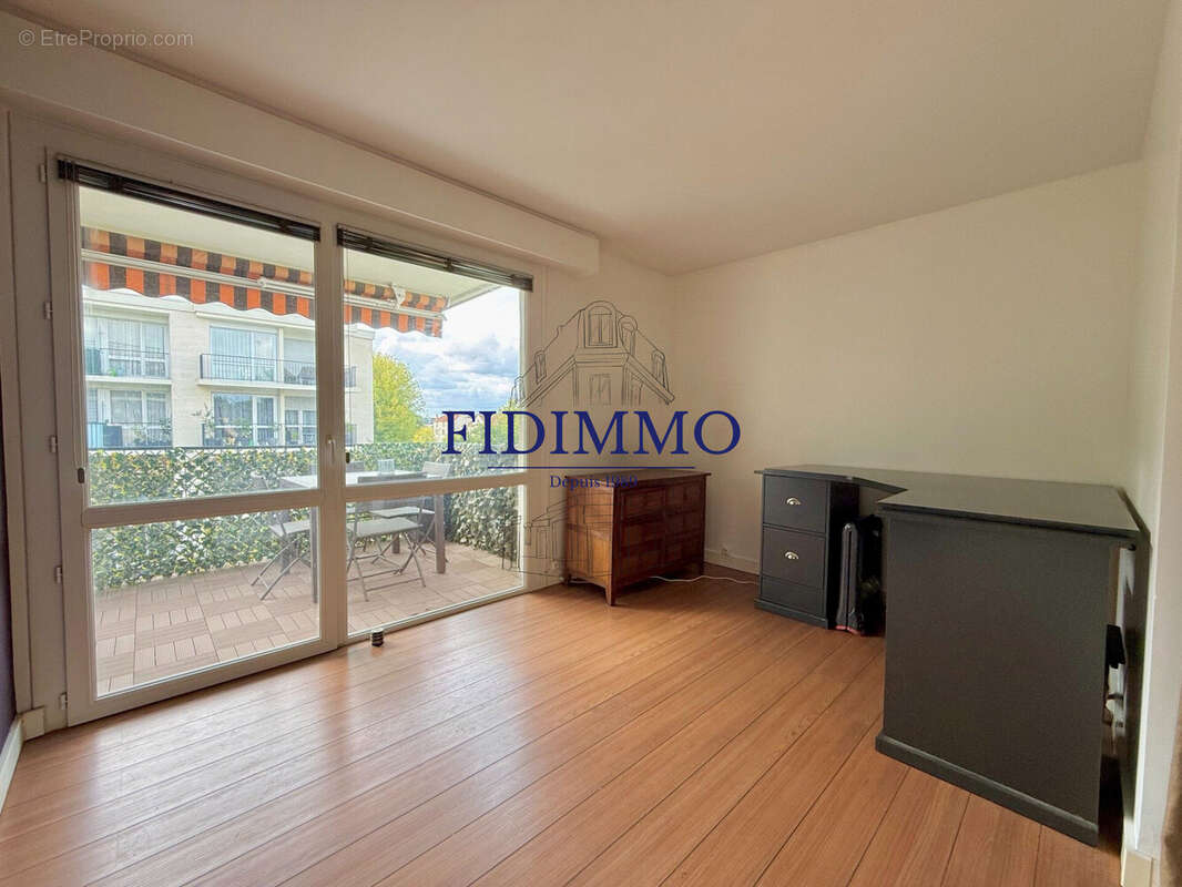 Appartement à CHENNEVIERES-SUR-MARNE