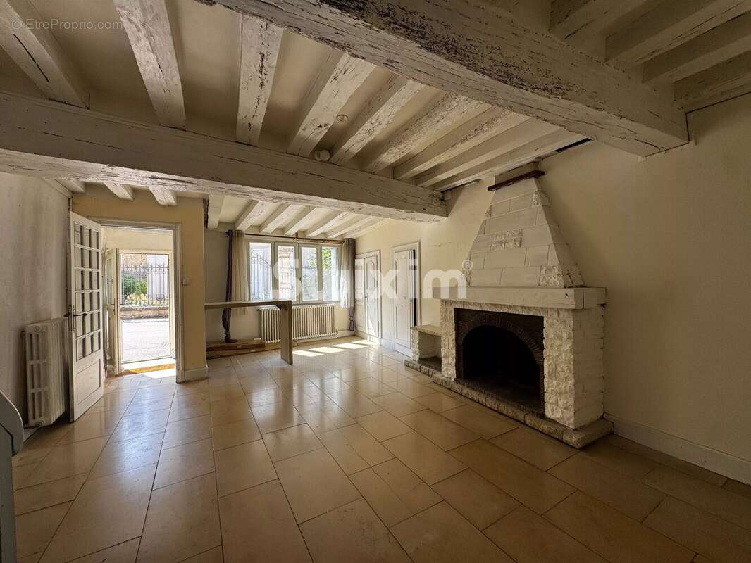 Maison de ville de caractère – 113 m² – Hyper centre avec terrasse - photo 9