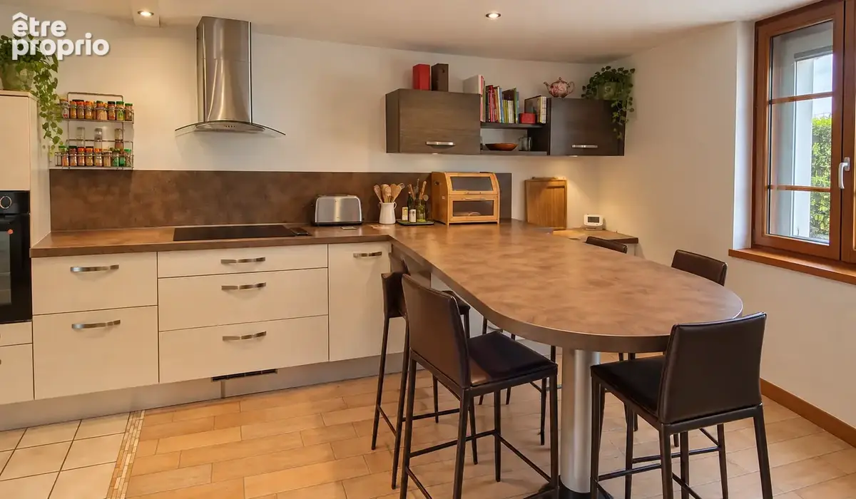 Maison à vendre 240m2 sur terrain 800m2 avec piscine à ENTRELACS - photo 7